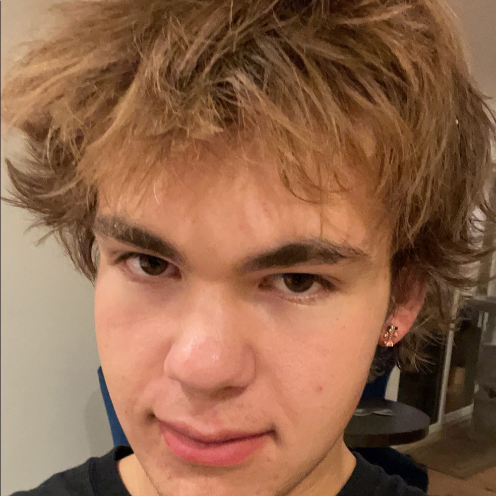 Meet your Posher, Henry